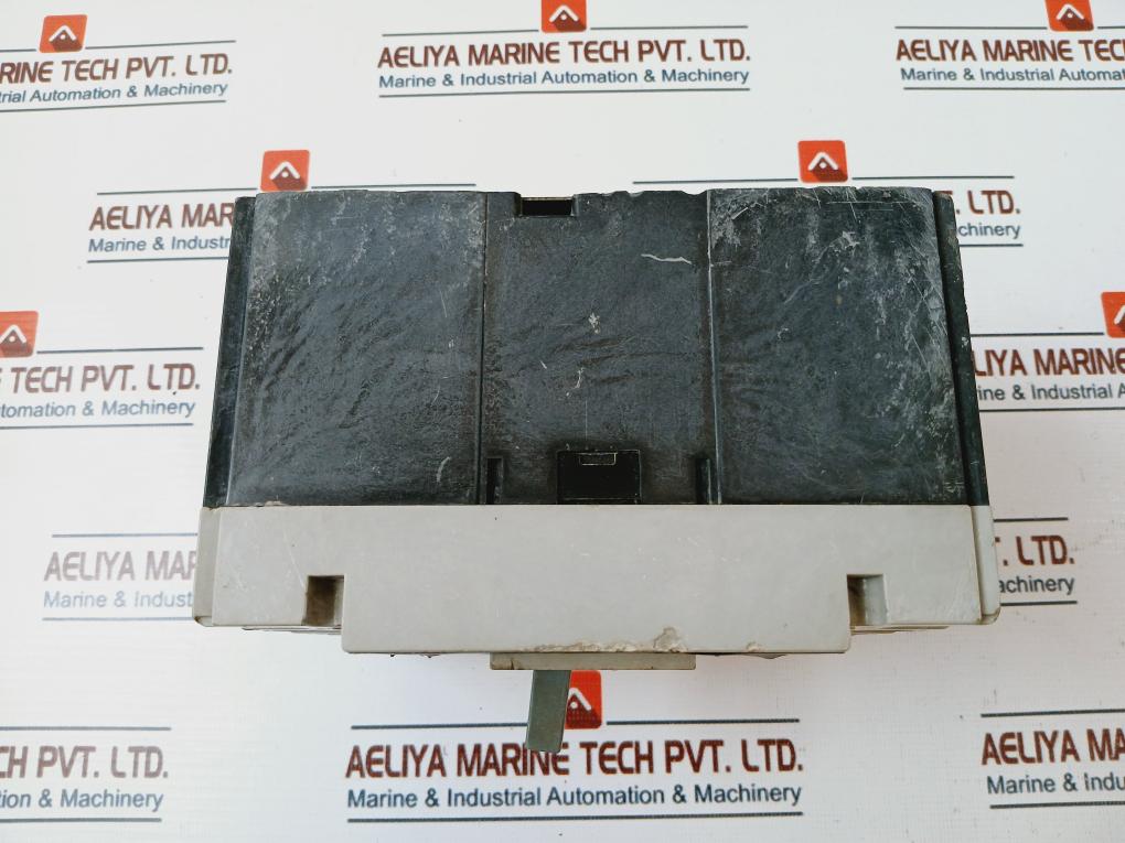 HPL HPL-250C Molded Case Circuit Breaker 4P 250Amp