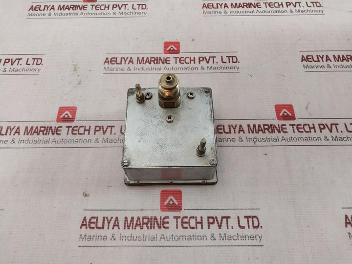 Hub 0 TO 4 MPA Pressure Gauge KL.1,0 1711897