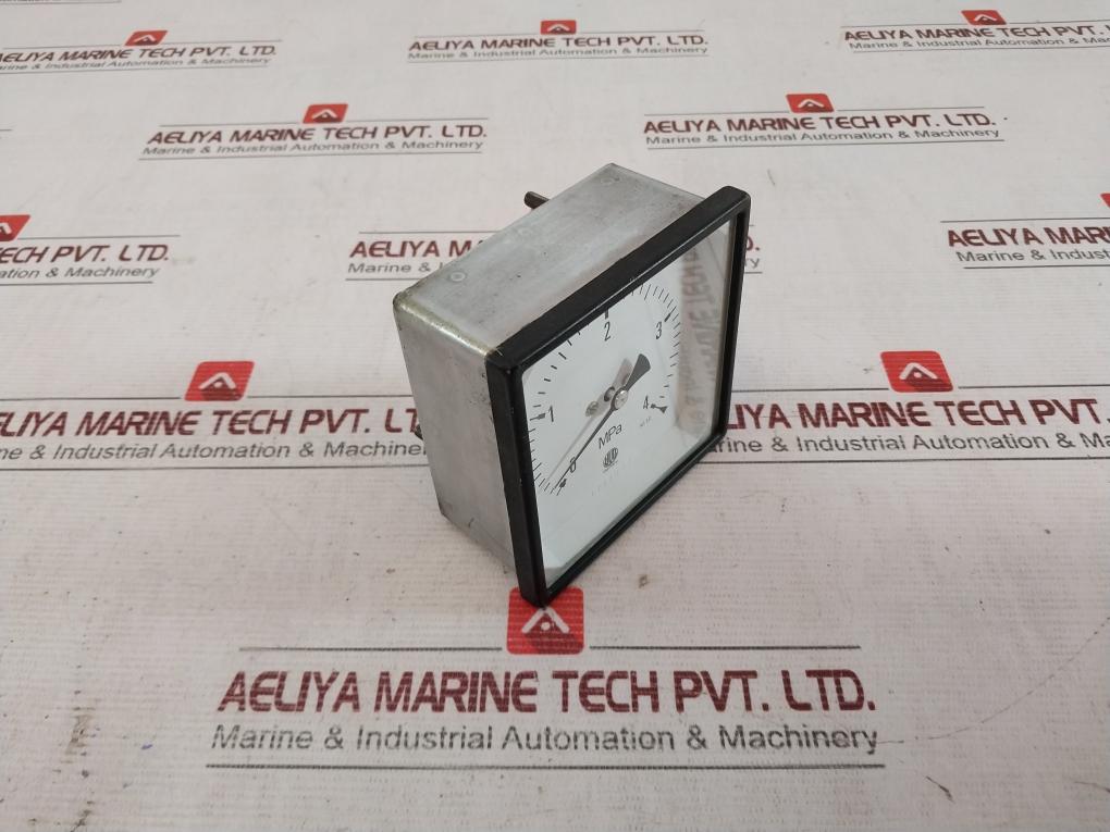 Hub 0 TO 4 MPA Pressure Gauge KL.1,0 1711897