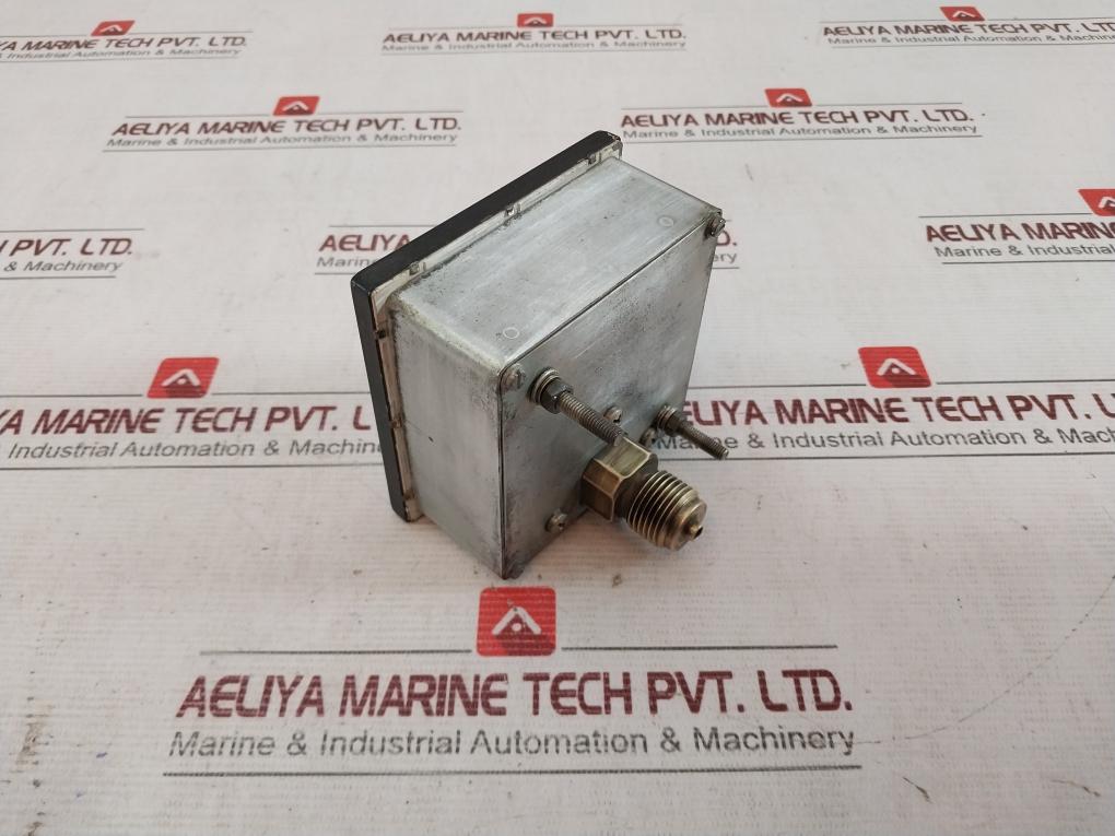 Hub 0 TO 4 MPA Pressure Gauge KL.1,0 1711897