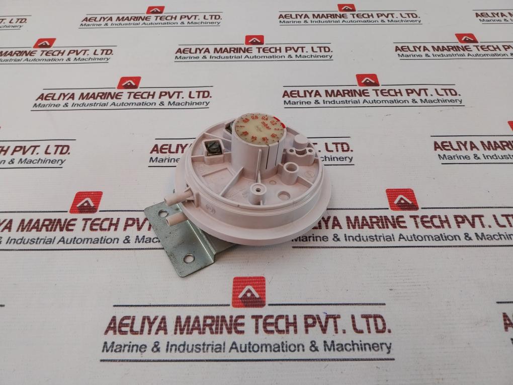 HUBA 602.90040 Differential Pressure Transmitter