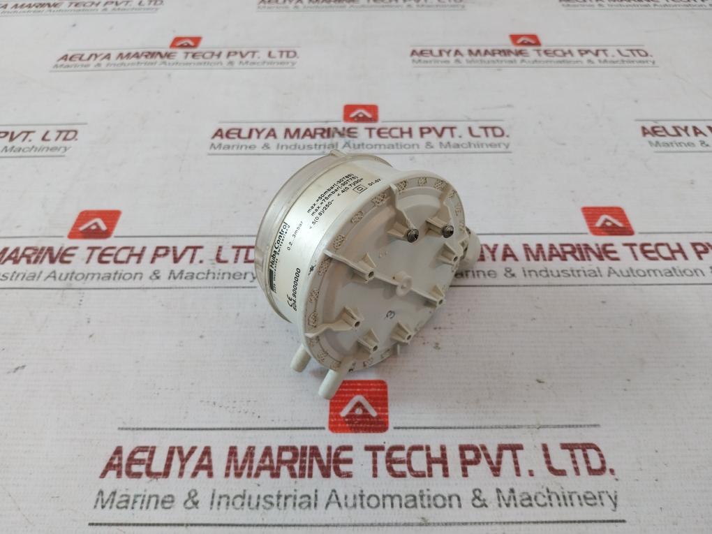 Huba Control 604.9000000 Differential Pressure Switch 0.2–3 Mbar Ip54 Max 75Mbar