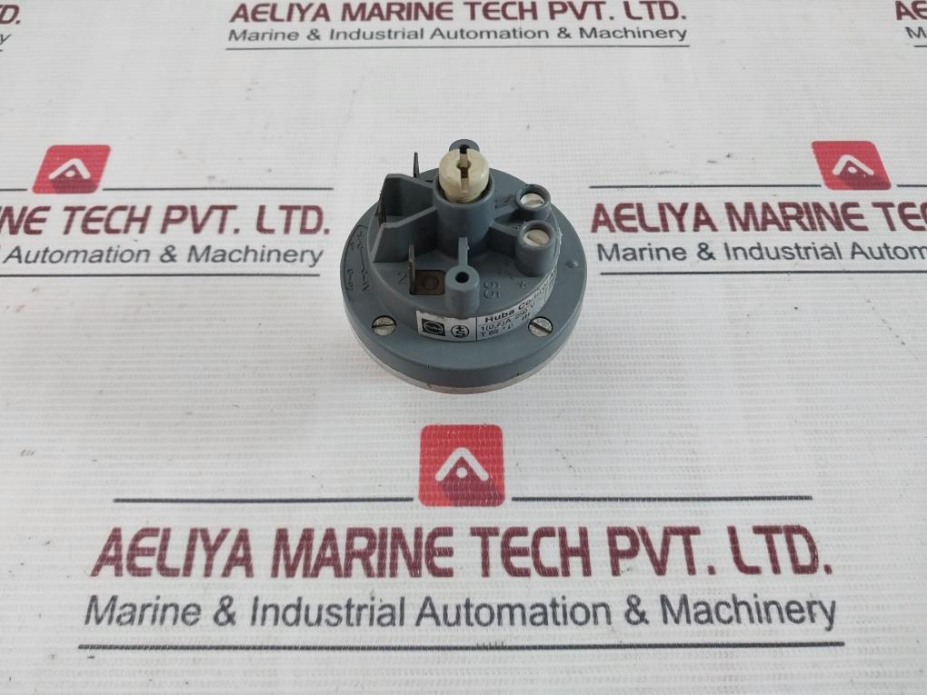 Huba Control 625.9040 Pressure Switch 2-8Mbar 1A 250V