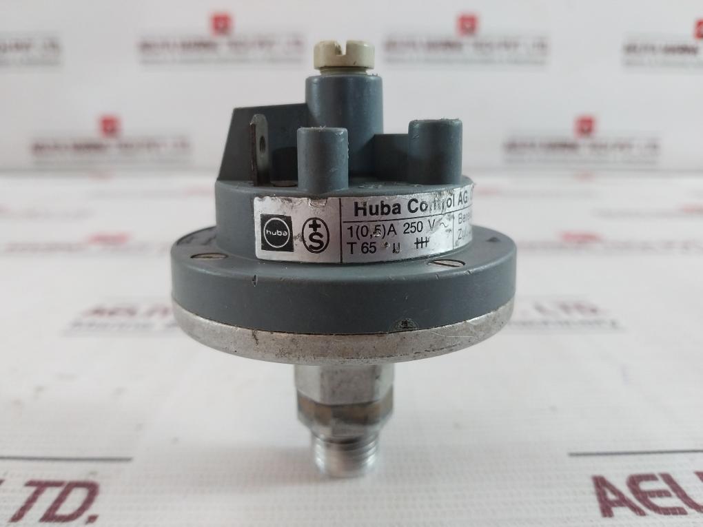 Huba Control 625.9040 Pressure Switch 2-8Mbar 1A 250V