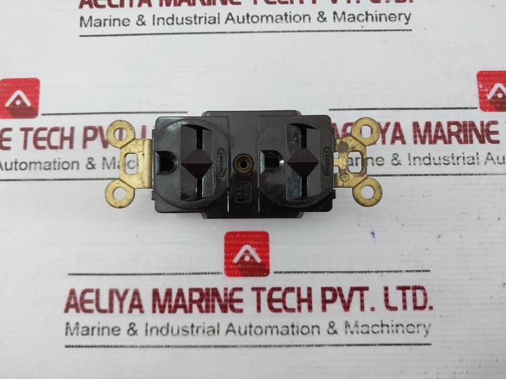Hubbell 15A 250V Receptacle Duplex Module