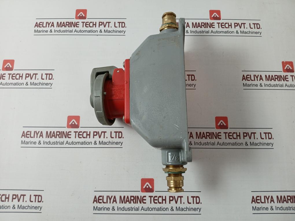 Hubbell 420R7W Pin And Sleeve Receptacle 480Vac