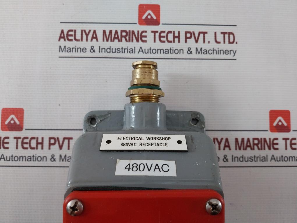 Hubbell 420R7W Pin &  Sleeve Iec Receptacle Device 480Vac 223A