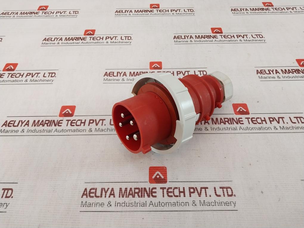 Hubbell C532P6W Pin And Sleeve Plug 32A-6H 200/346-240/415 Ip67