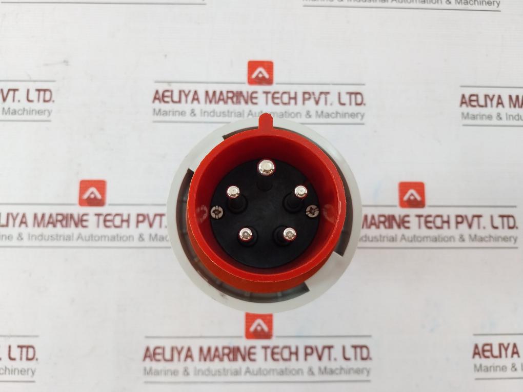 Hubbell C532P6W Pin And Sleeve Plug 32A-6H 200/346 240/415 Ip67