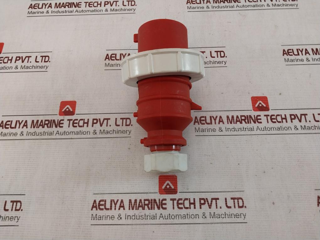 Hubbell C532P6W Pin And Sleeve Plug 32A Ip67 200/346-240/415