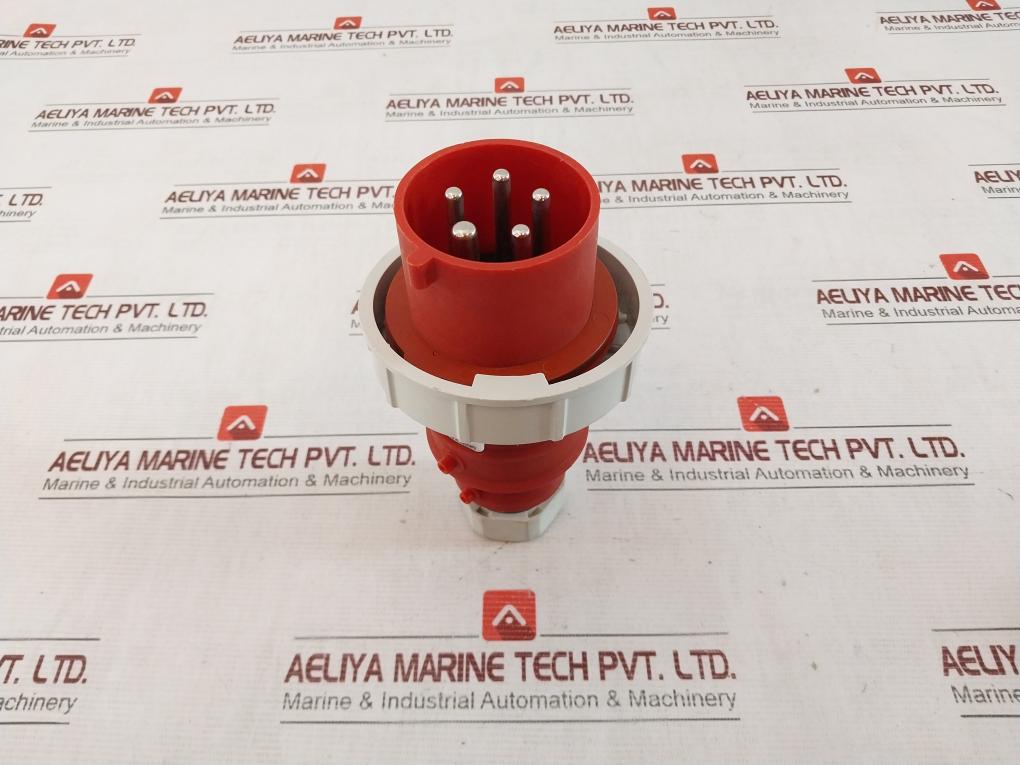 Hubbell C532P6W Pin And Sleeve Plug 32A Ip67 200/346-240/415