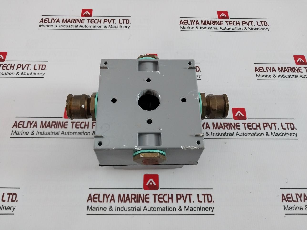 Hubbell Gf20Il Ground Fault Breaker Gfci 20A 125V 2P