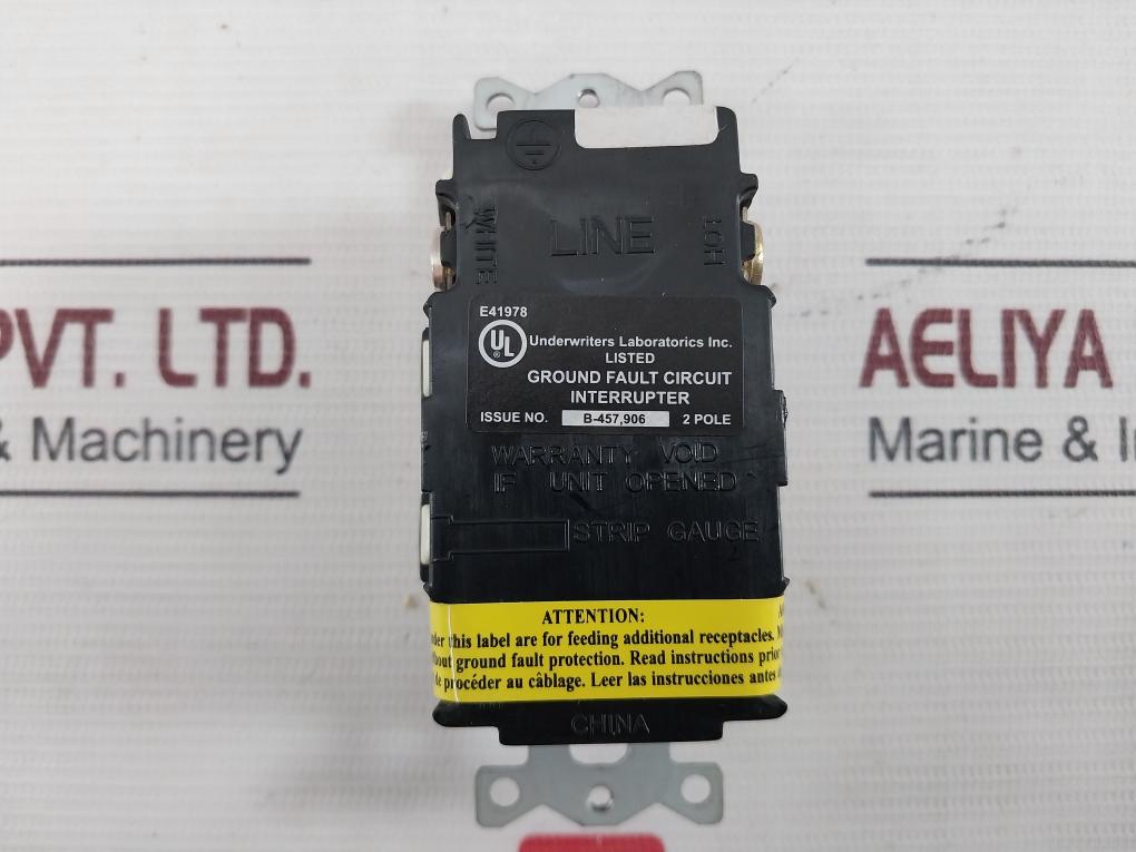 Hubbell Gf20Il Ground Fault Circuit Interrupter (Gfci) Receptacle Outlet