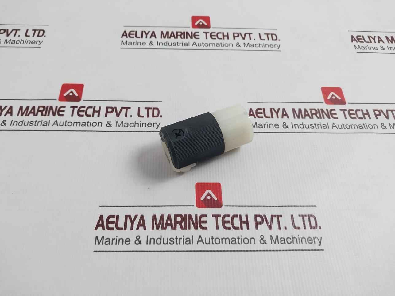 Hubbell Hbl5269c Electrical Connector 15a 125v