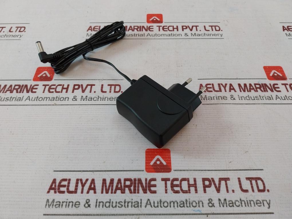 Huntkey Hka00612005-3S Switching Power Adaptor 12.0V-0.5A 100-240V- 50/60Hz 0.2A