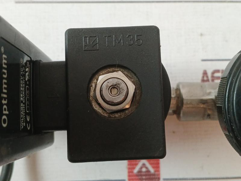 Hy-lok Nv3F-4N-r Needle Valve With Tm35 Timer Controlled Drain 6000 Psi 24-240V