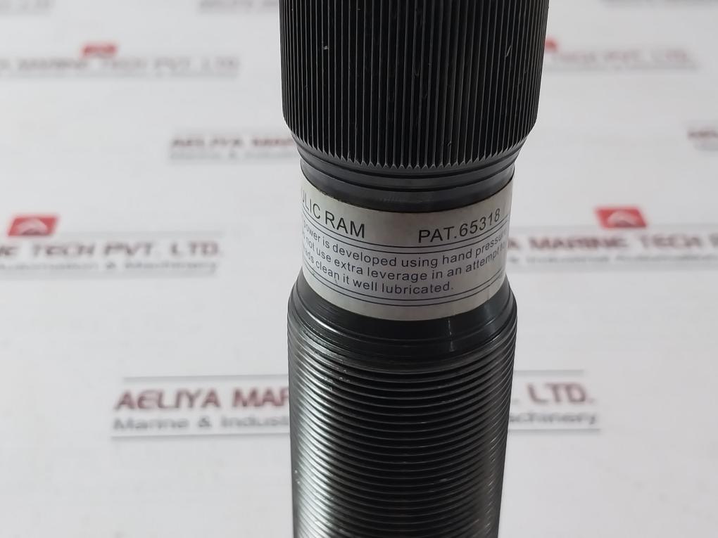 Hydraulic Bearing Separator Puller Set Y.C.709