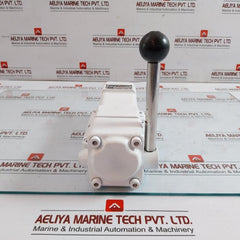 Hydraulic Control Valve Uchida Dmd3-04C-ha4