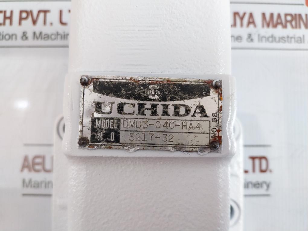 Hydraulic Control Valve Uchida Dmd3-04C-ha4