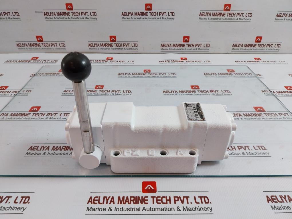 Hydraulic Control Valve Uchida Dmd3-04C-ha4