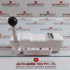 Hydraulic Control Valve Uchida Dmd3-04C-ha4