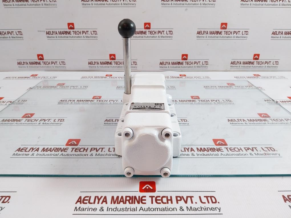 Hydraulic Control Valve Uchida Dmd3-04C-ha4