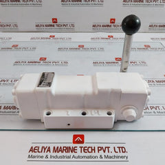 Hydraulic Control Valve Uchida Dmd3-04C-ha4