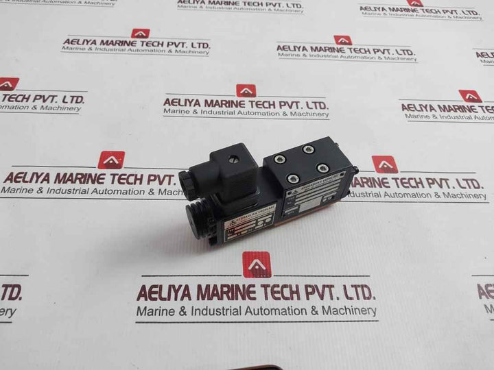 Hydraulika Vrchlabi Rse1-042R11/00 Hydraulic Distributor 24 V 0.8 A