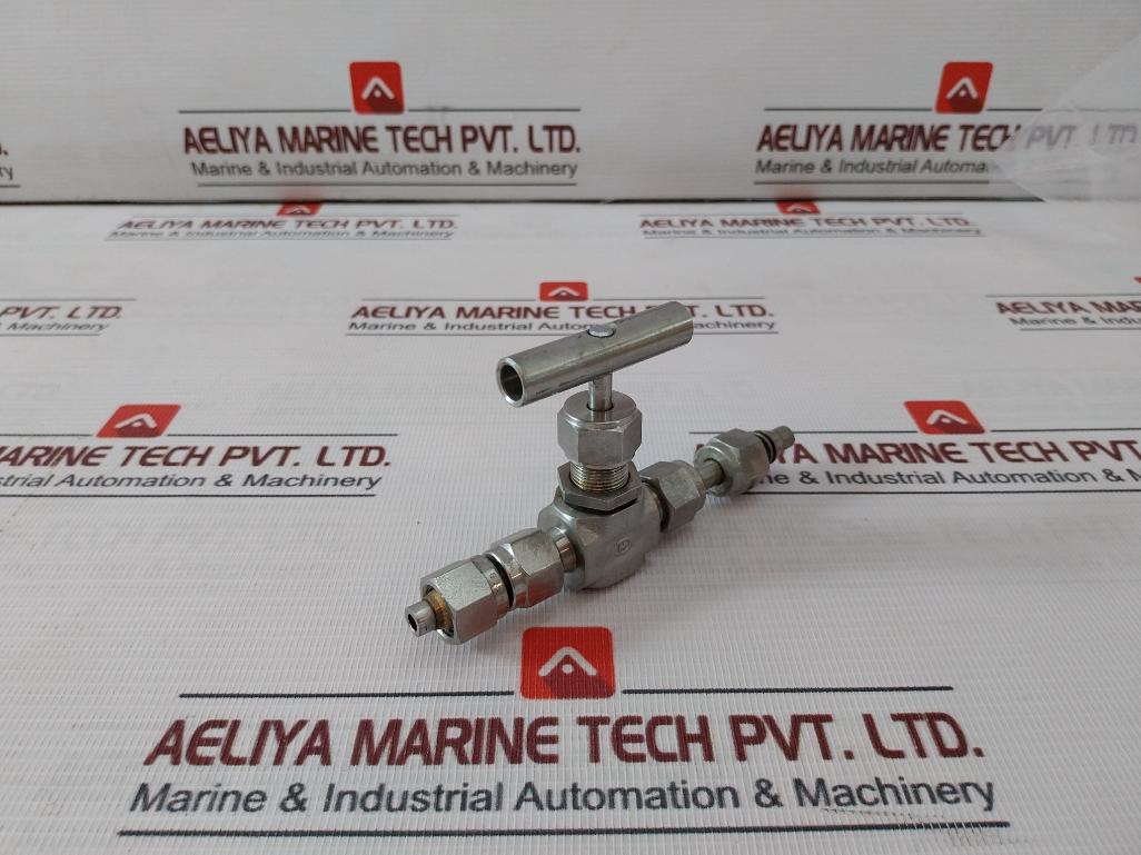 Hylok Nv2H-4T-r Needle Valve 316 Dae