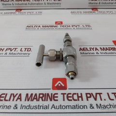 Hylok Nv2H-4T-r Needle Valve 316 Dae