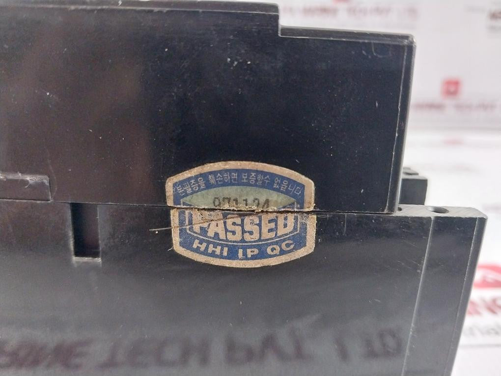 Hyundai-Molded-Case-Circuit-Breaker-660v-15a-3p-Hbh-103-7