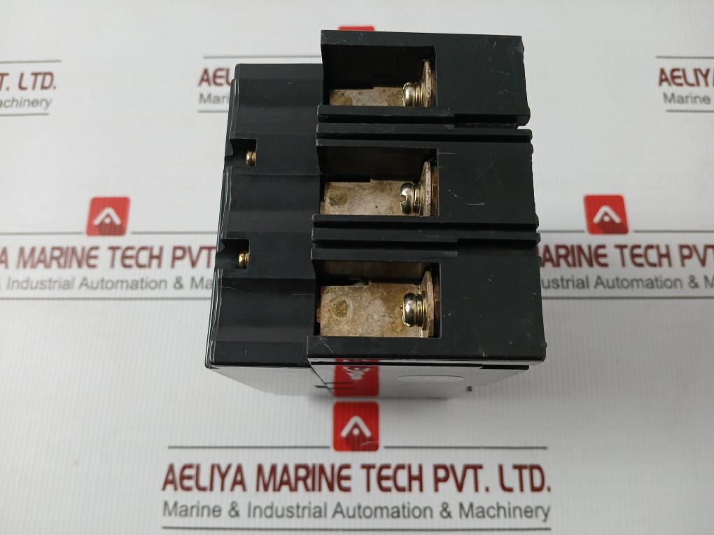 Hyundai 3P Molded Case Circuit Breaker Ac600V-dc250V/30A Part No Ho-100Ba