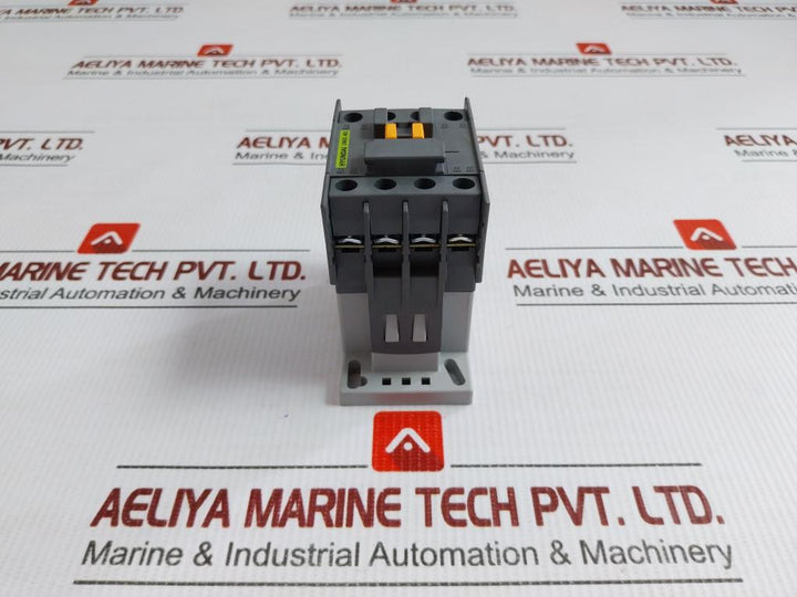 Hyundai 750V/20A Contactor Relay Umx 40Ns