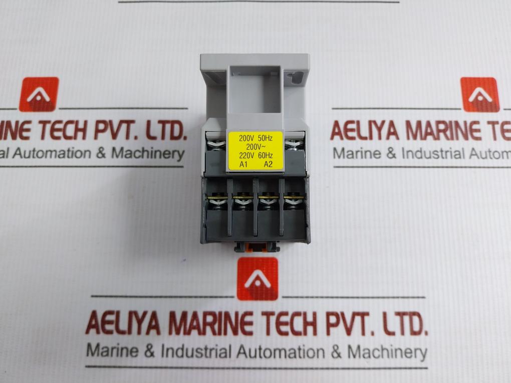Hyundai 750V/20A Contactor Relay Umx 40Ns
