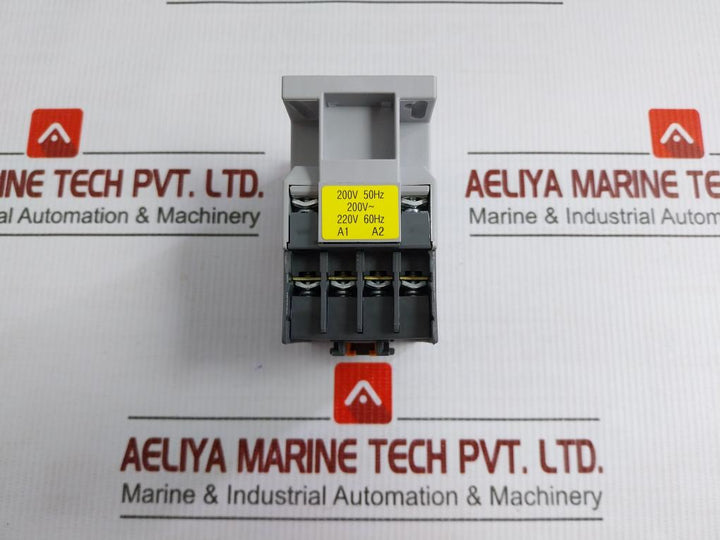 Hyundai 750V/20A Contactor Relay Umx 40Ns