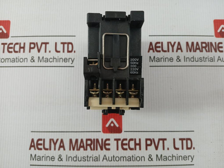 Hyundai 750V/20A Control Relay Hmx 31