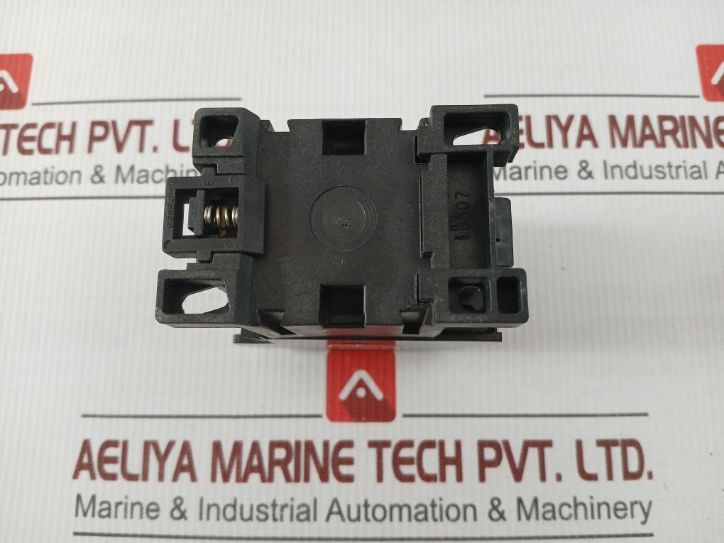 Hyundai 750V/20A Control Relay Hmx 31