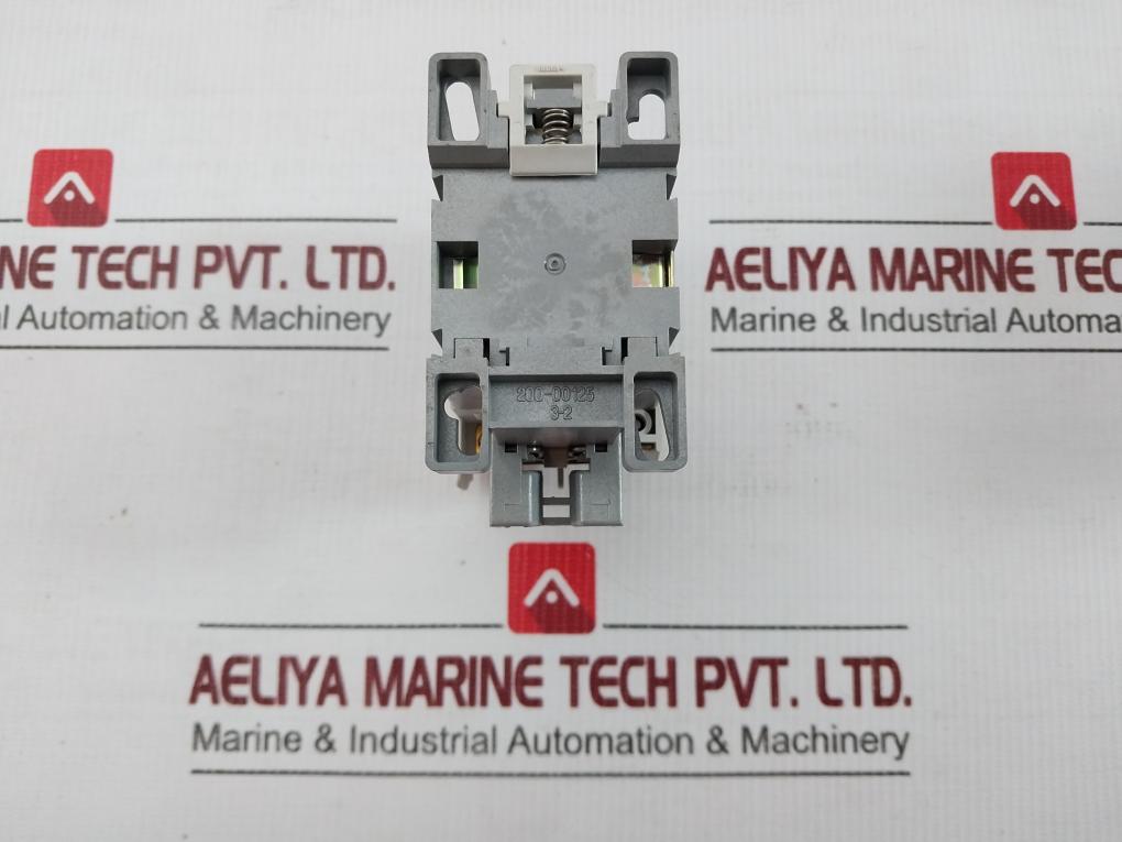 Hyundai Ac Magnetic Contactor 750V/25A Himc 18