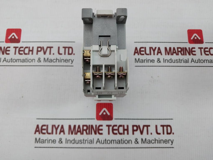 Hyundai Ac Magnetic Contactor 750V/25A Himc 18
