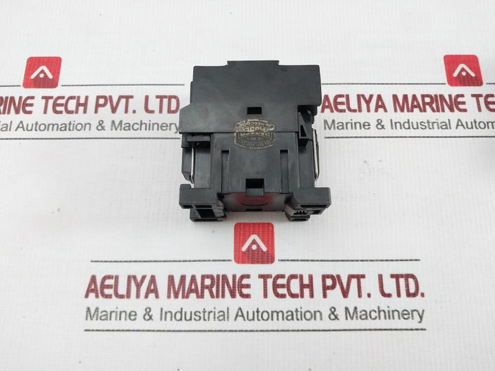 Hyundai Auxiliary Contactor 750Vac Hmx 22