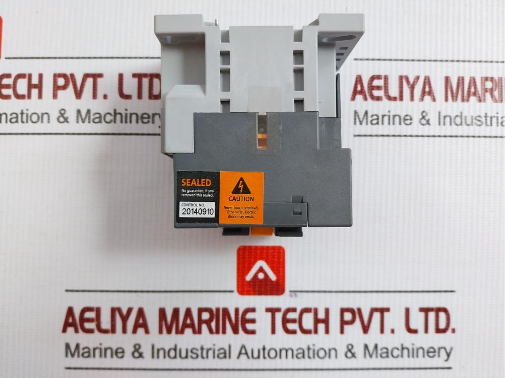 Hyundai Contactor Relay 750V/20A Umx22