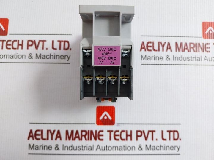 Hyundai Contactor Relay 750V/20A Umx22