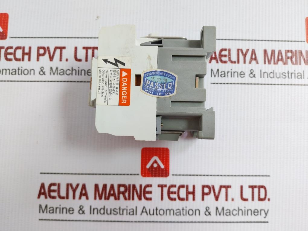 Hyundai Control Relay 220-240V/20A Hmx 40