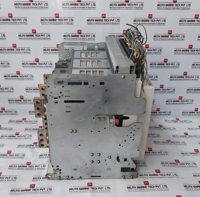 Hyundai Electric Hgn25B3B Air Circuit Breaker 2500A 3 Pole