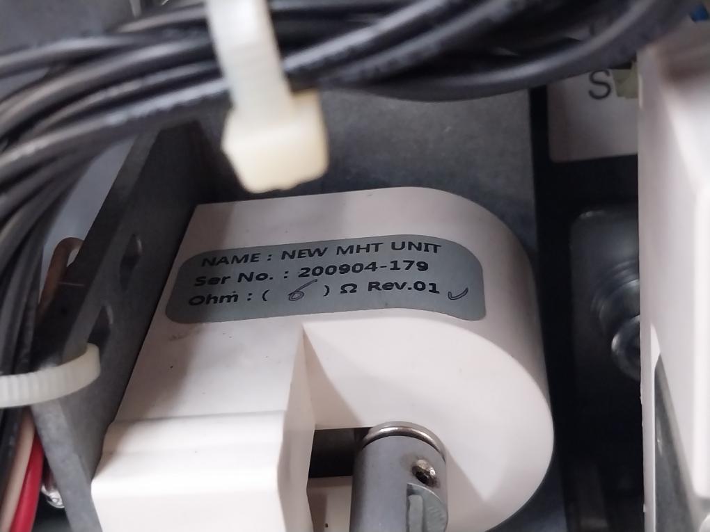 Hyundai Electric Hgn25B3B Air Circuit Breaker 2500A 3 Pole