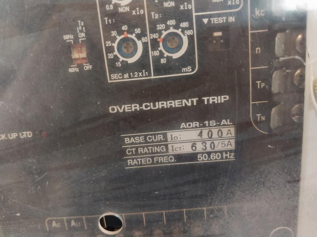 Hyundai Hat 12 3 Pole Air Circuit Breaker 660V Ac 50/60 Hz 400 A (Not Working)