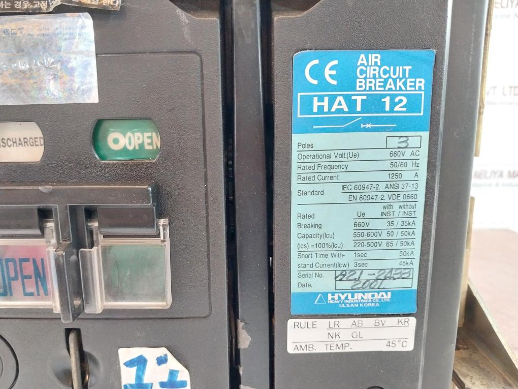 Hyundai Hat 12 3 Pole Air Circuit Breaker 660V Ac 50/60 Hz 400 A
