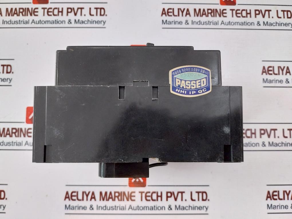 Hyundai HBH-103 Molded Case Circuit Breaker 15A 10-3-1240