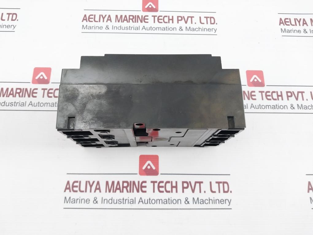 Hyundai Hbs-63C Molded Case Circuit Breaker Poles 3P Ac440V 7.5Ka