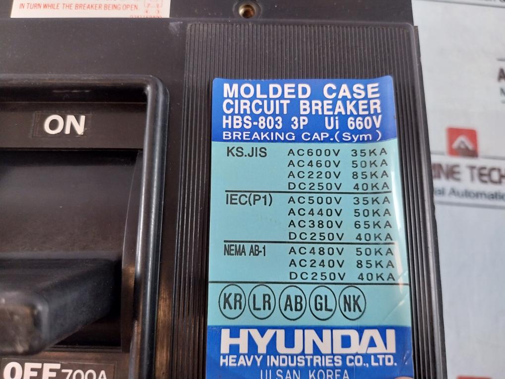 Hyundai Hbs-803 Molded Case Circuit Breaker 3-pole 700A 660V